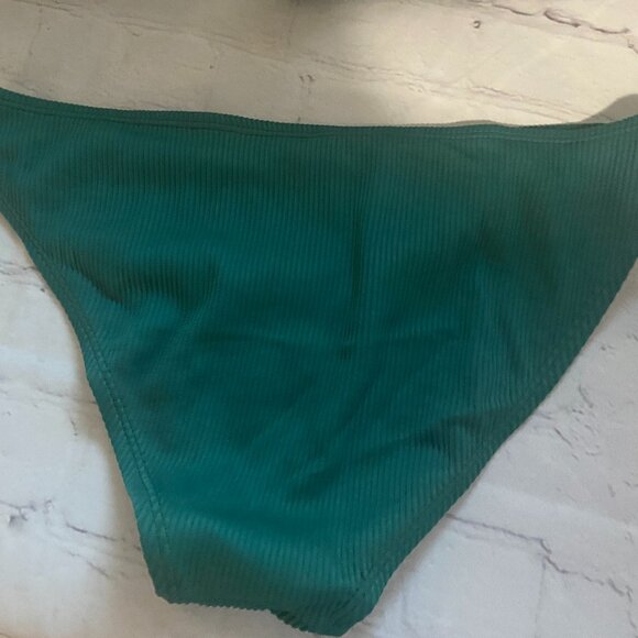 **CUPSHE** Women's Bikini Set Two Piece Swimsuits Med NWOT Emerald - Picture 2 of 8